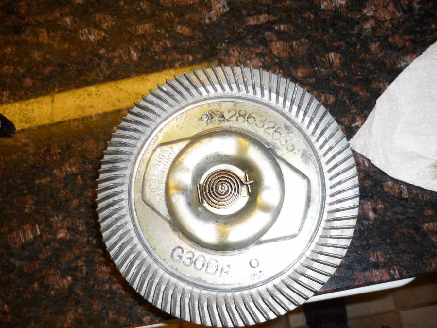 Attached picture 07-04 Cooling.fan clutch w part numbers3.JPG